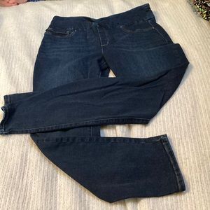 Lee slim fit pull on jeans size 14 medium